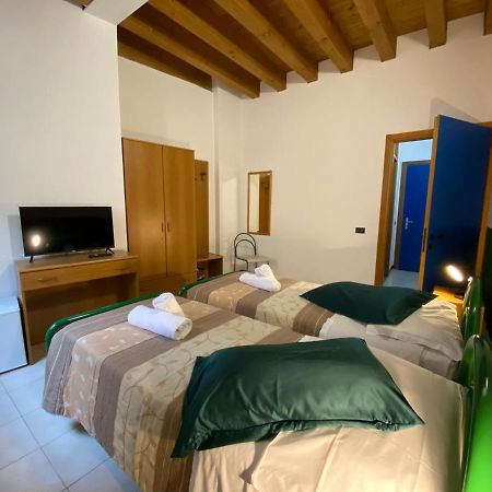 Casa Santa Caterina E Sant Antonio Hotell Padova Eksteriør bilde