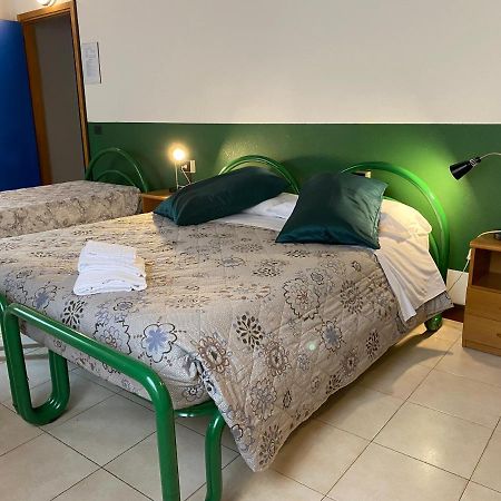 Casa Santa Caterina E Sant Antonio Hotell Padova Eksteriør bilde