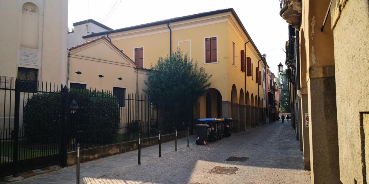 Casa Santa Caterina E Sant Antonio Hotell Padova Eksteriør bilde