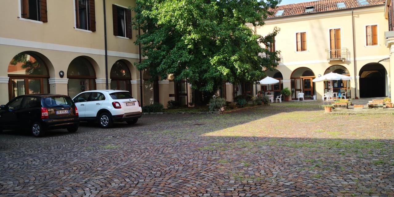 Casa Santa Caterina E Sant Antonio Hotell Padova Eksteriør bilde