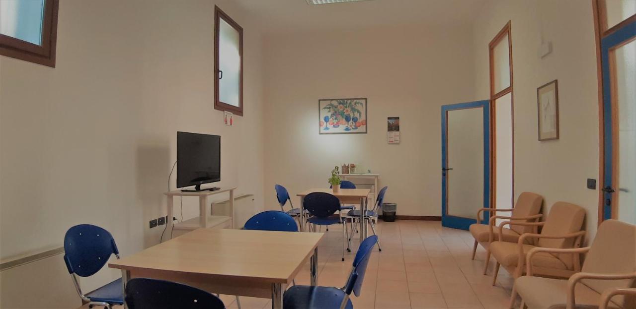 Casa Santa Caterina E Sant Antonio Hotell Padova Eksteriør bilde