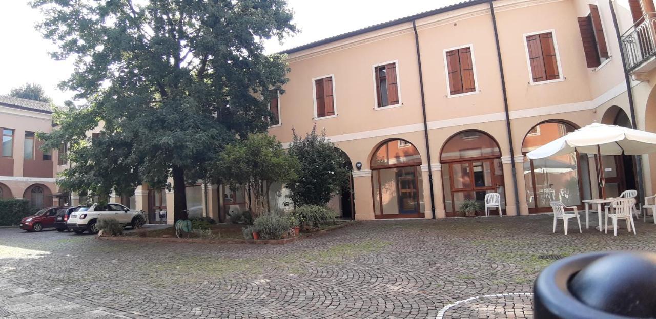 Casa Santa Caterina E Sant Antonio Hotell Padova Eksteriør bilde