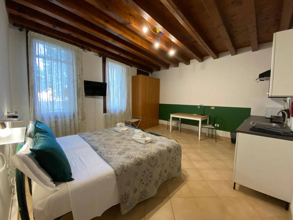 Casa Santa Caterina E Sant Antonio Hotell Padova Eksteriør bilde