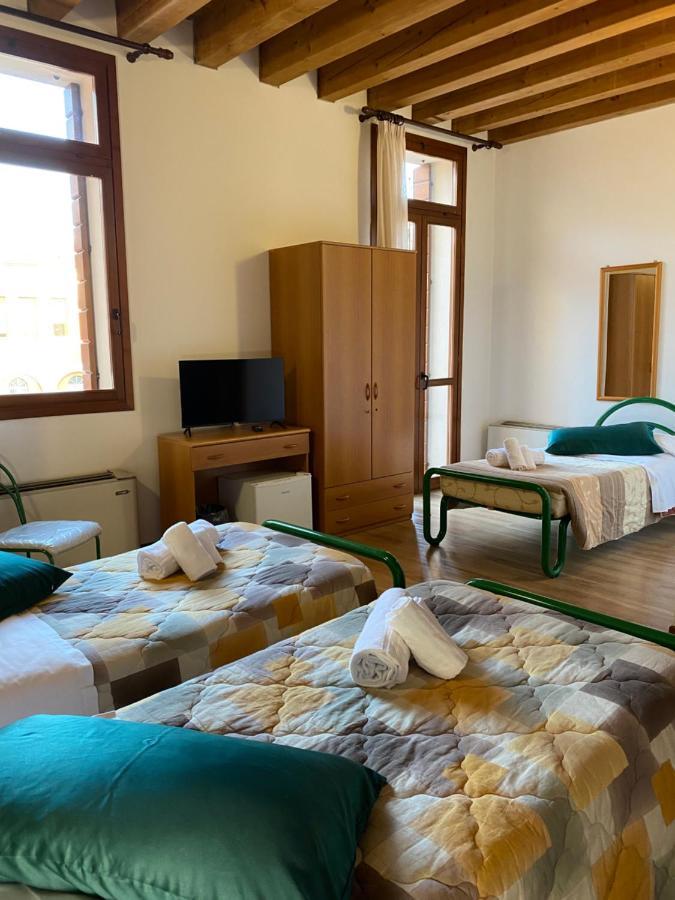 Casa Santa Caterina E Sant Antonio Hotell Padova Eksteriør bilde