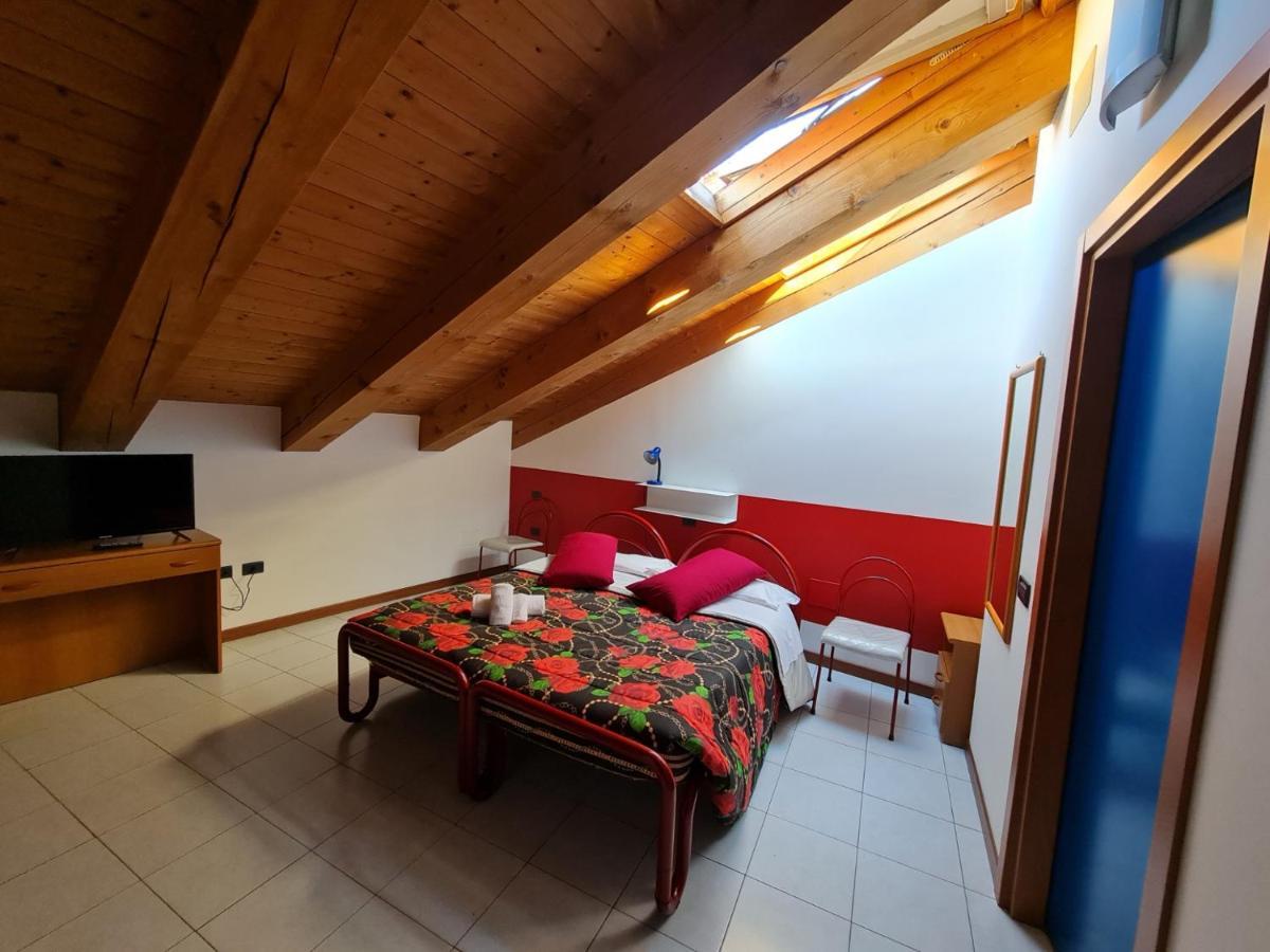 Casa Santa Caterina E Sant Antonio Hotell Padova Eksteriør bilde