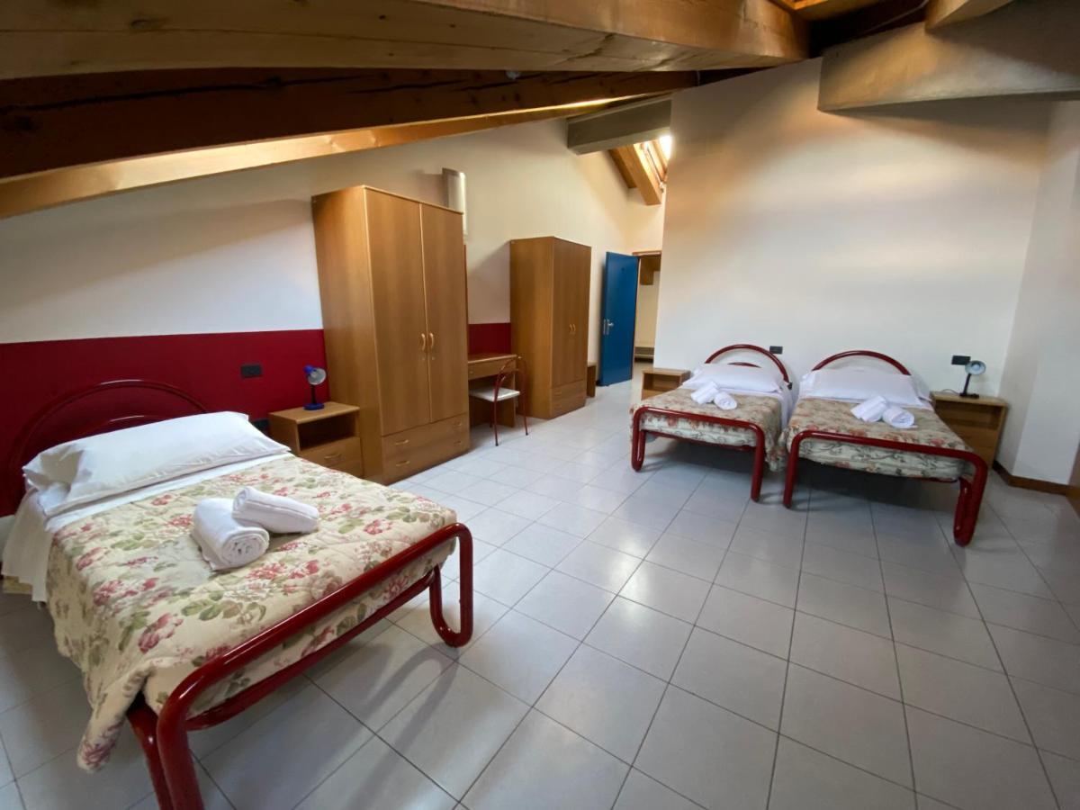 Casa Santa Caterina E Sant Antonio Hotell Padova Eksteriør bilde