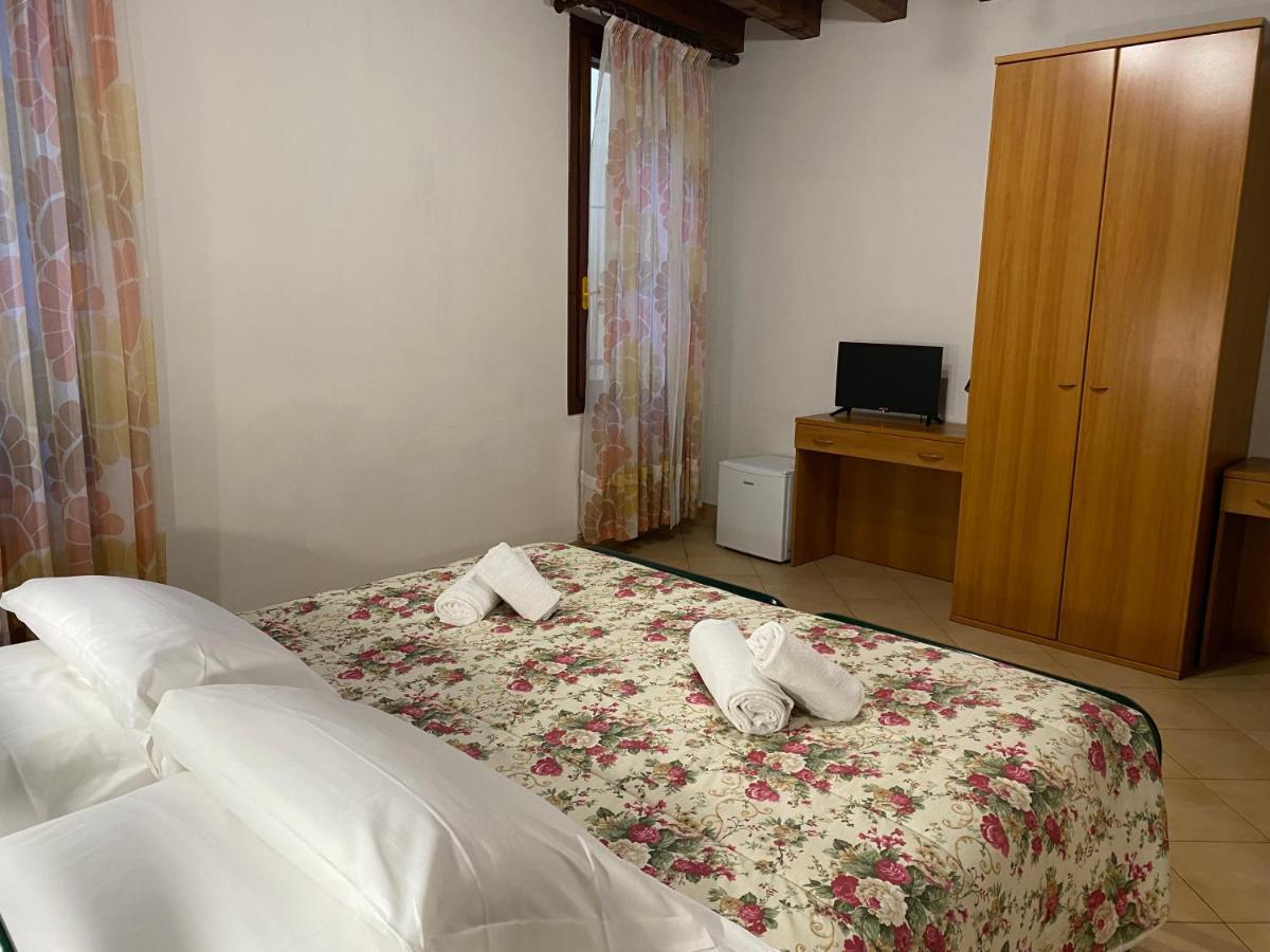 Casa Santa Caterina E Sant Antonio Hotell Padova Eksteriør bilde