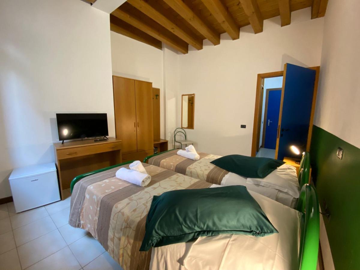 Casa Santa Caterina E Sant Antonio Hotell Padova Eksteriør bilde