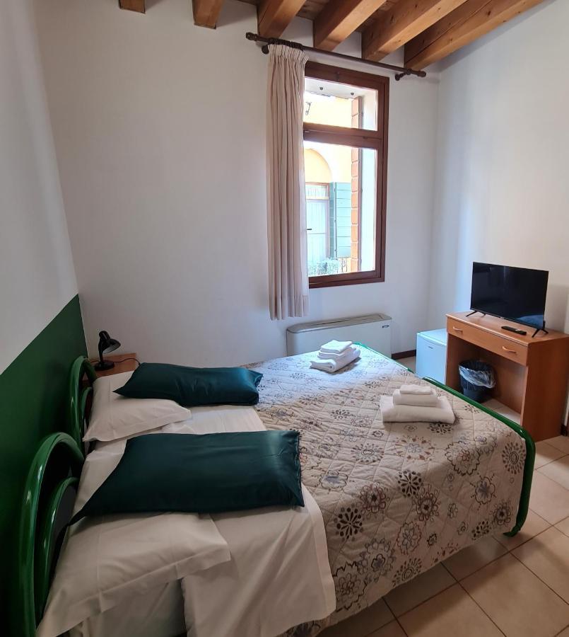 Casa Santa Caterina E Sant Antonio Hotell Padova Eksteriør bilde